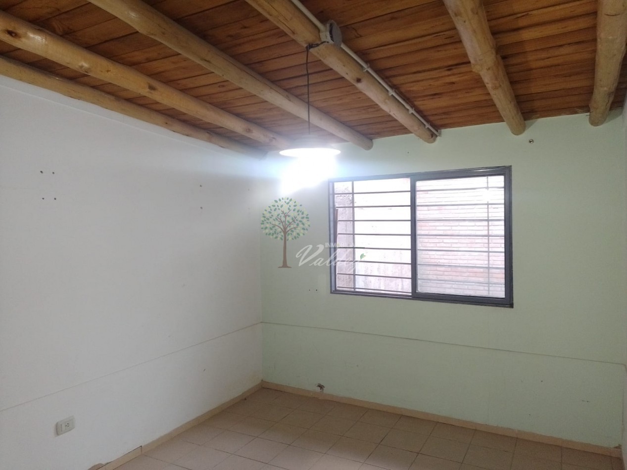 Casa a la Venta en B° Empleado de Comercio 2