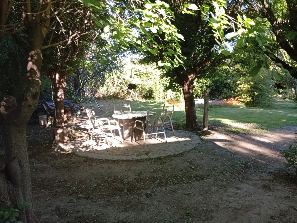 Propiedad en Villa 25 de Mayo: casa con amplio terreno