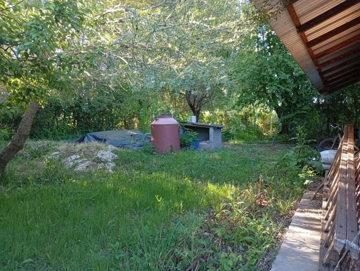 Propiedad en Villa 25 de Mayo: casa con amplio terreno