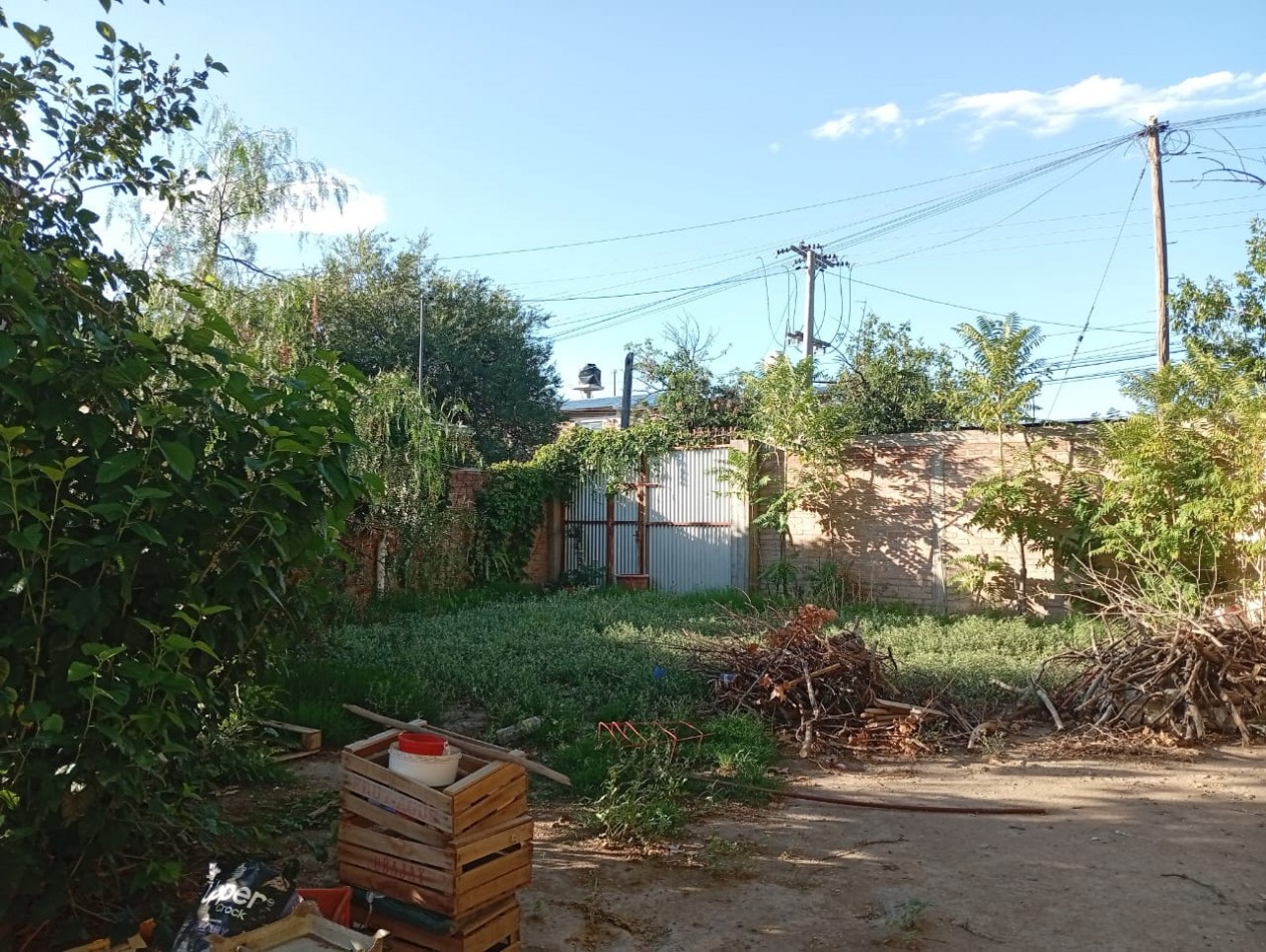 Gran Oportunidad de Inversion en Esquina con Posibilidad de Desarrollo