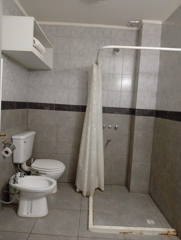 ALQUILO DEPARTAMENTO AMOBLADO EN PLANTA ALTA- AV. EL LIBERTADOR Y MENDOZA